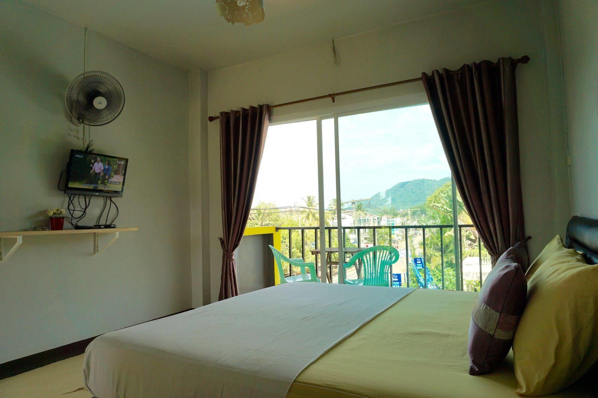 ลม ละ ลันตา Hotel เกาะลันตา ภายนอก รูปภาพ
